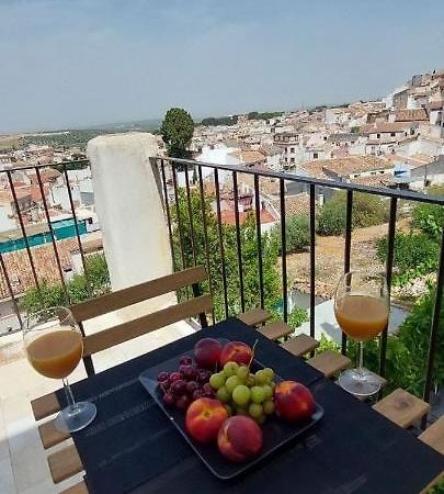 La Casa Character Hotel Martos Luaran gambar